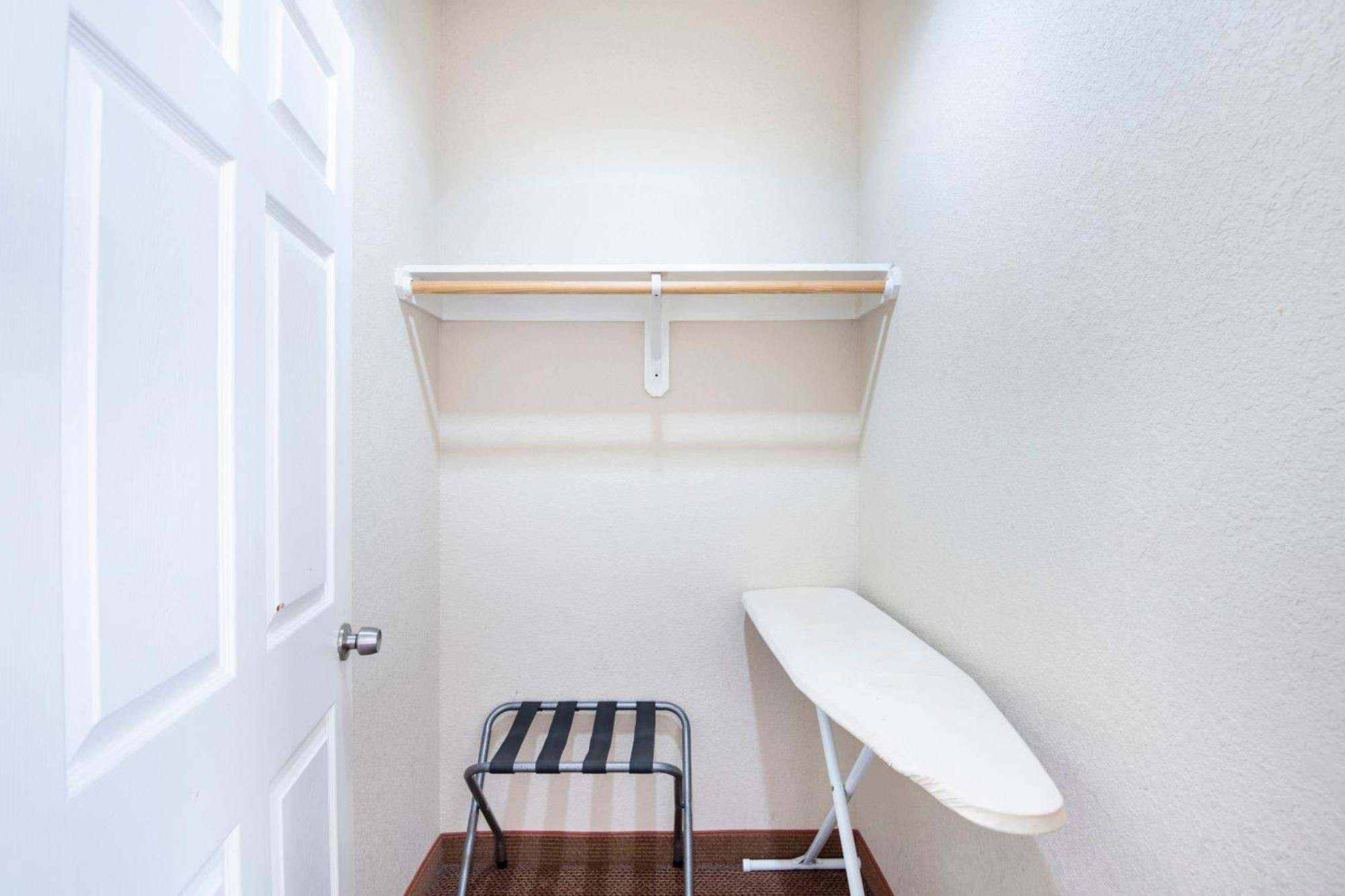 Oyo Townhouse Clute Lake Jackson Luaran gambar